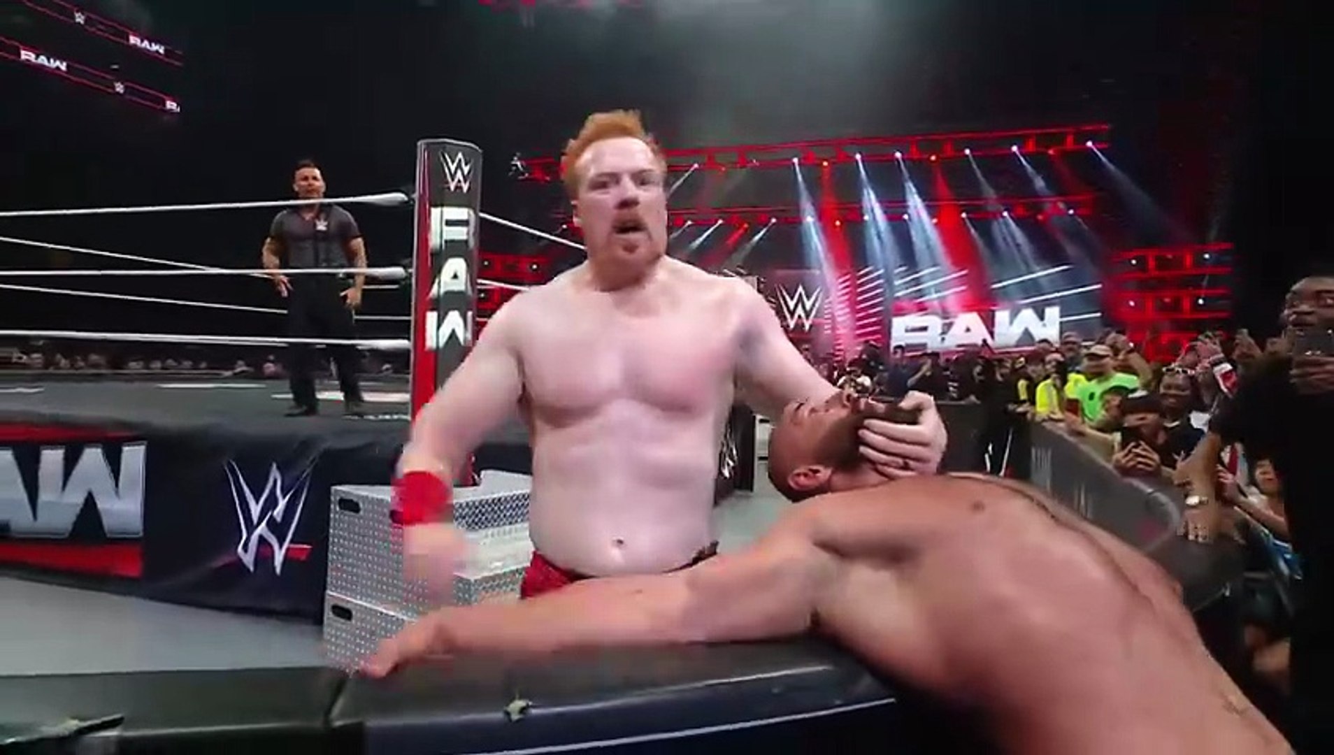 WWE RAW 4 AUGUEST 2025 SHEAMUS VS RUSEV FULL MATCH background