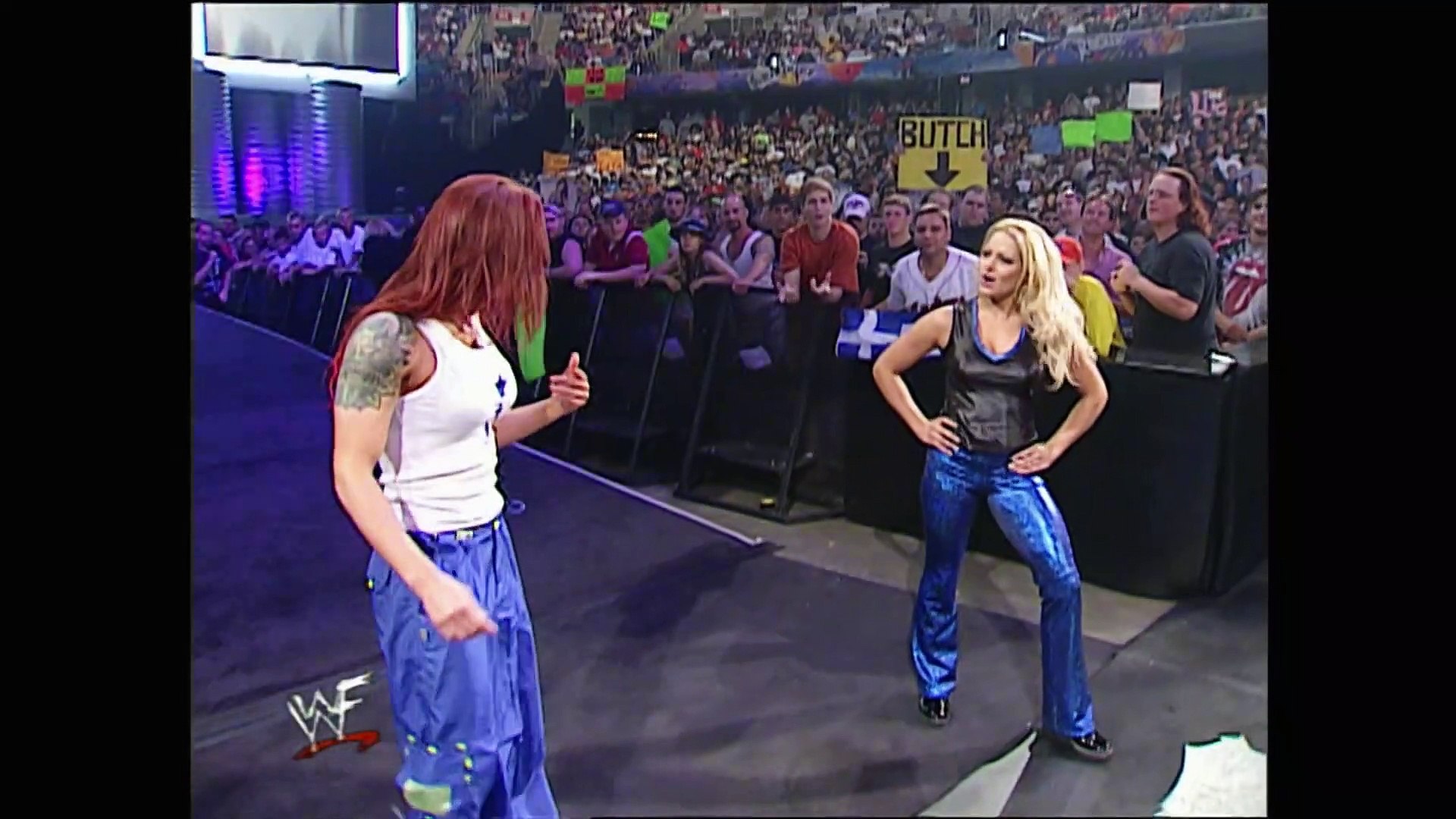 WWF InVasion: Lita and Trish Stratus vs Stacy Keibler and Torrie Wilson: