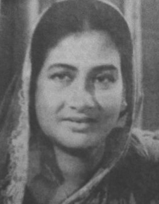 actor Ayesha Akhtar large photo