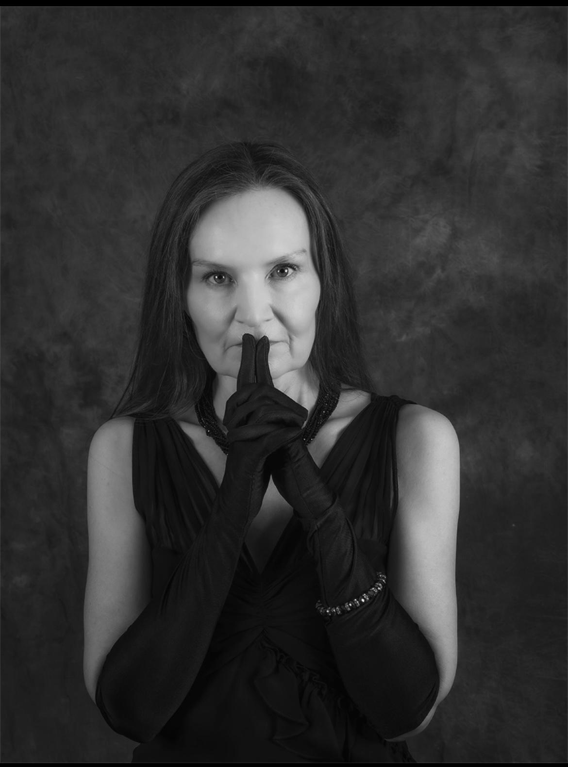 actor Alison Martin Jones large photo