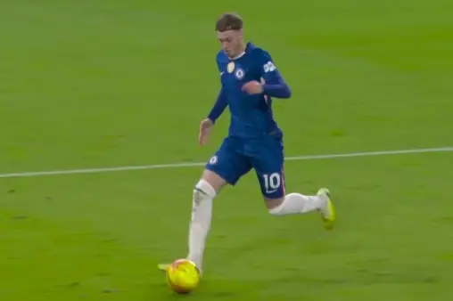 [Highlights] Freezing cold! Palmer makes consecutive摆脱 in the box and plays the ball out