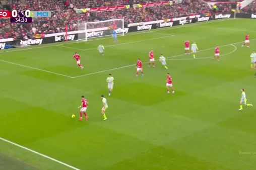 [Highlights] Slight hesitation! Foden's powerful strike from the arc blocked