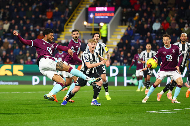 Burnley vs Newcastle United Full Match Replay and Highlights