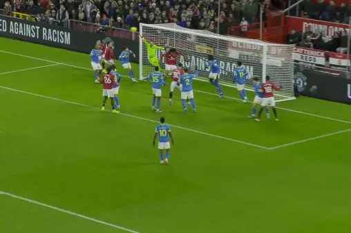 [Highlights] Skill and courage! Luke Shaw's corner kicks directly towards the goal, saved by Jose Sa