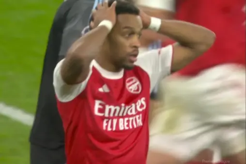 [Highlights] Another dangerous corner! Timber's close-range flick goes over the bar