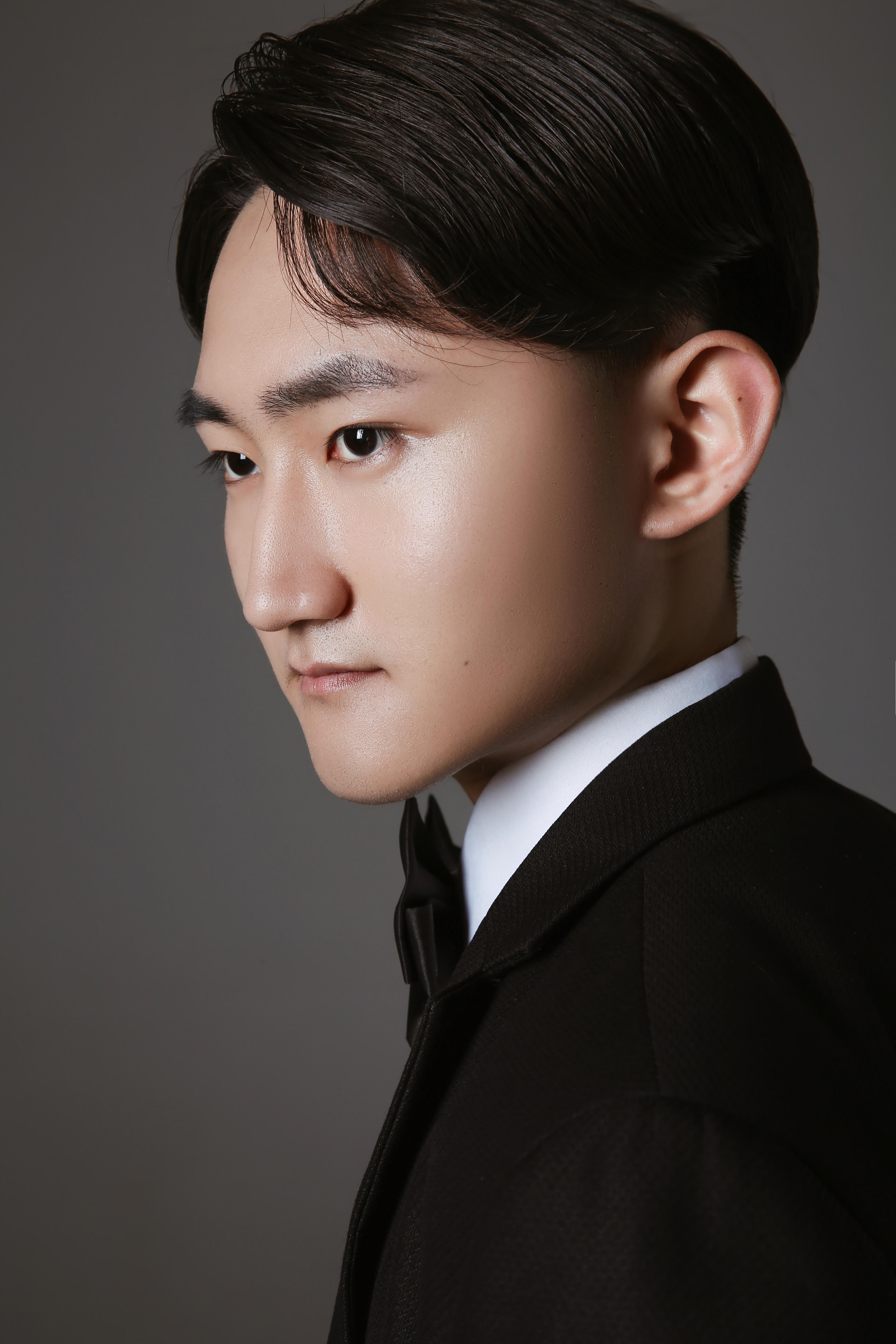 Tony Zhou