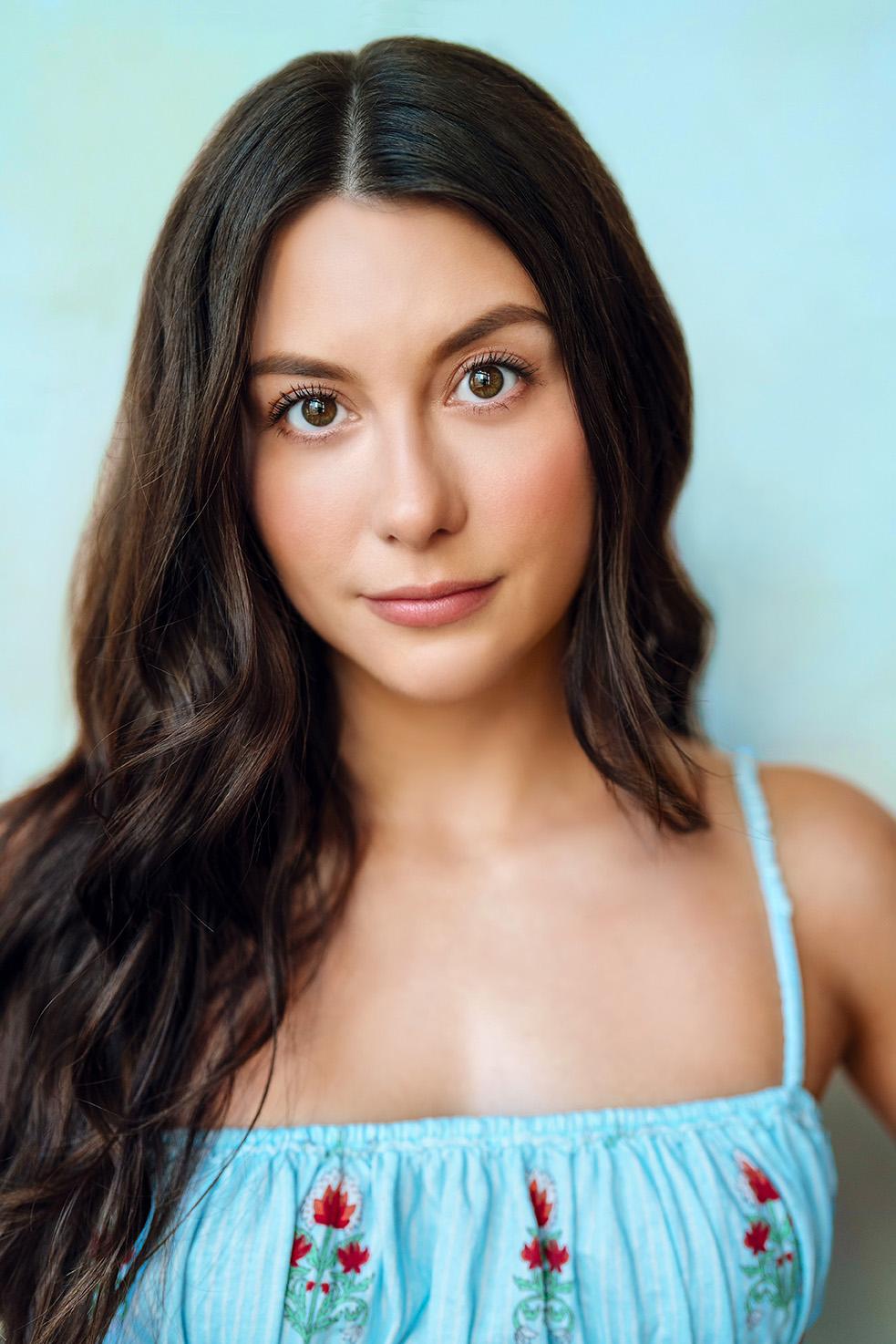 actor Sarah Cortez large photo