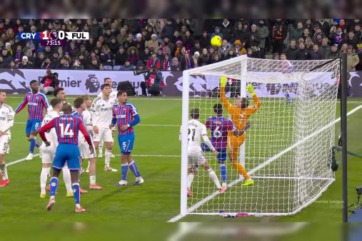 [Highlights] Chaos in front of the goal! Leno's punch hits the crossbar, nearly an own goal