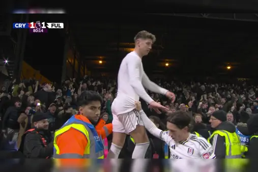 [Goal] Equalizer! Kenny curls a brilliant shot from the edge of the box into the net