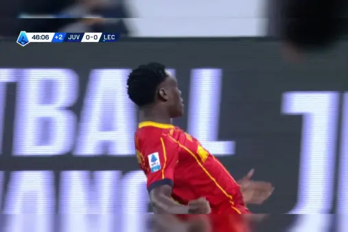 [Goal] Lethal counterattack! Banda cuts inside and curls shot past Juventus' goal