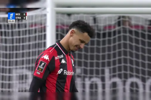 [Highlights] Ndombele plays a pass from the edge of the box, Diop creates space and curls a shot just wide of the far post