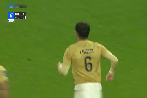 [Goal] Equalizer! Mouton scores with a first-time flick in the box unmarked