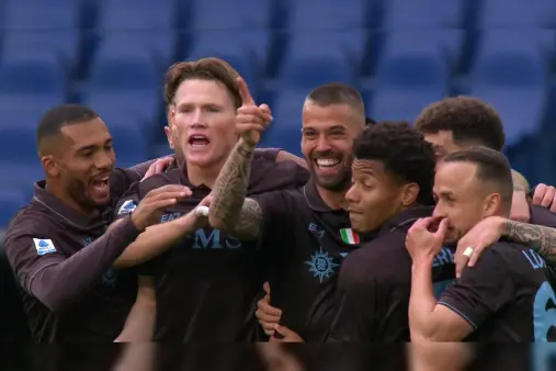 [Goal] The goalscoring defender! Politano's brilliant pass, Spinazzola's side-footed finish finds the net