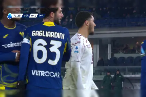 [Highlights] Too hasty! Abou Khalil receives pass in front of goal, turns and shoots wide