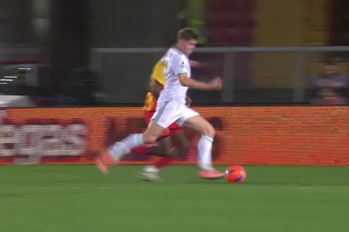 [Goal] Top-class finishing! Evan Ferguson turns and fires a low shot into the net