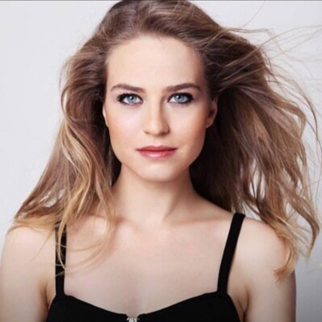 actor Nurhak Mine Soz large photo