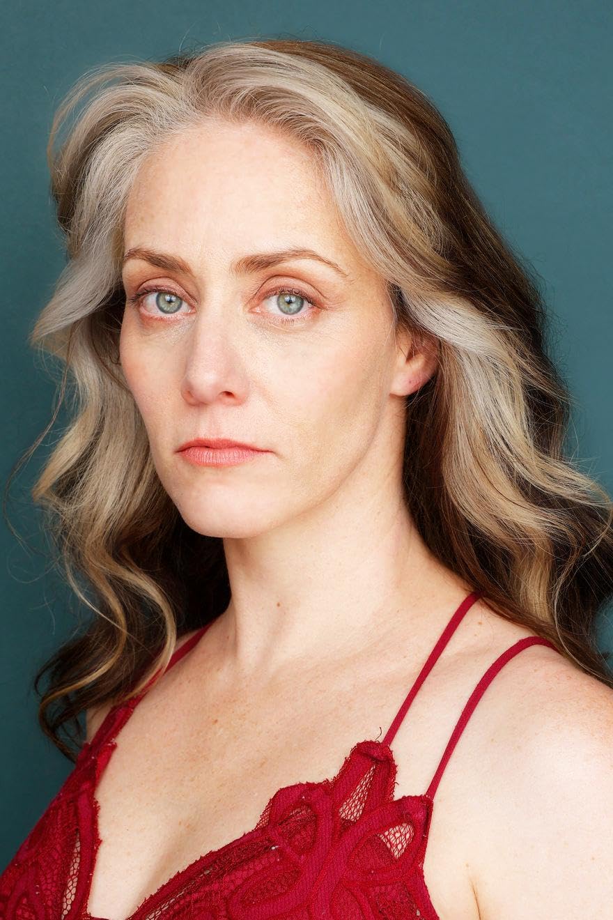 actor Katie O'Hagan large photo