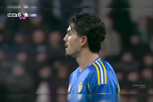 [Highlights] Strauke's header from a free kick just over the crossbar