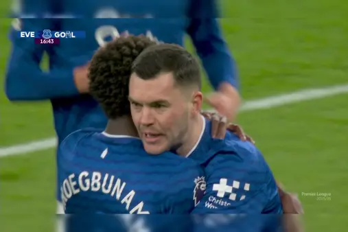 [Goal] Unintended! Irobunam's powerful shot deflects off Keane into the net