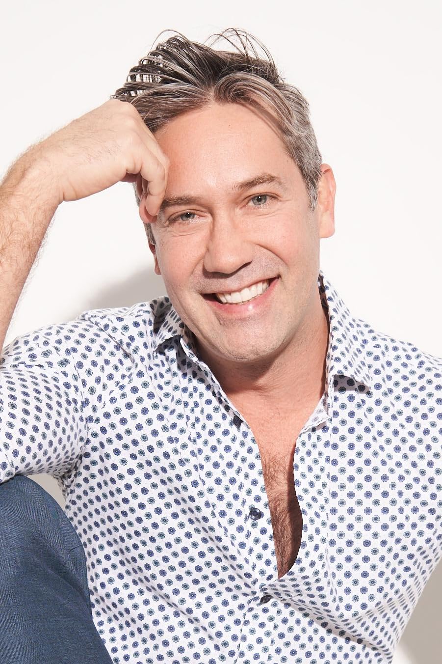 actor Michael Churven large photo