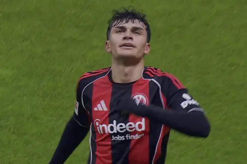 [Goal] Quick equalizer! Guirassy's reckless foul leads to penalty, Uzun converts calmly