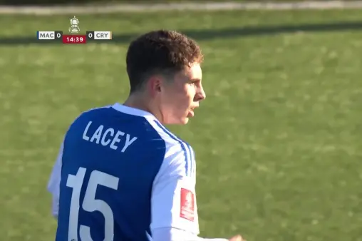 [Highlights] Dawson makes a desperate break down the wing, Lacey's shot from the edge of the box saved