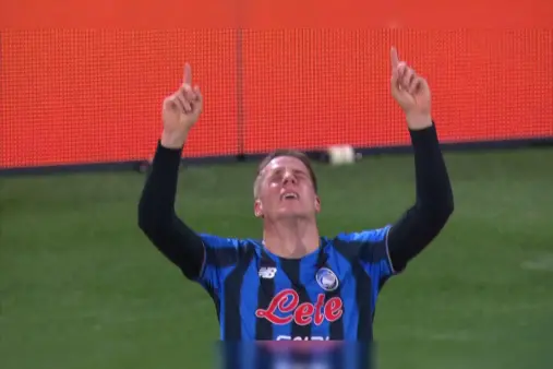 [Goal] Seals the win! Pasalic's solo run, easy finish into the net