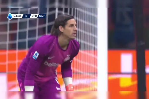 [Highlights] Hojlund bursts into the box, Sommer comes out to defuse the danger