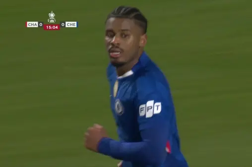 [Highlights] In the zone! Hato's header saved comfortably by the goalkeeper