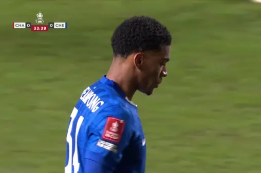 [Highlights] Ajcharaporn's unexpected long-range shot saved by goalkeeper's diving save