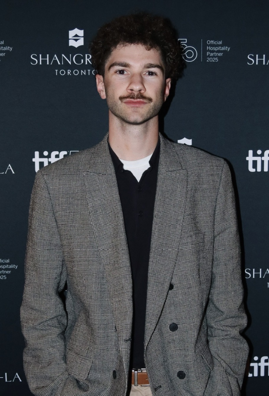 actor Noah Escott large photo