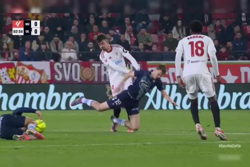 [Highlights] Chaos ensues as Celta players are fouled consecutively and fall to the ground