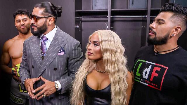 Legado del Fantasma basks in a successful debut: The SmackDown LowDown, Oct. 15, 2022