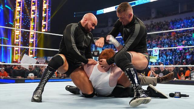 Top 10 Friday Night SmackDown moments: WWE Top 10, September 30, 2022 background