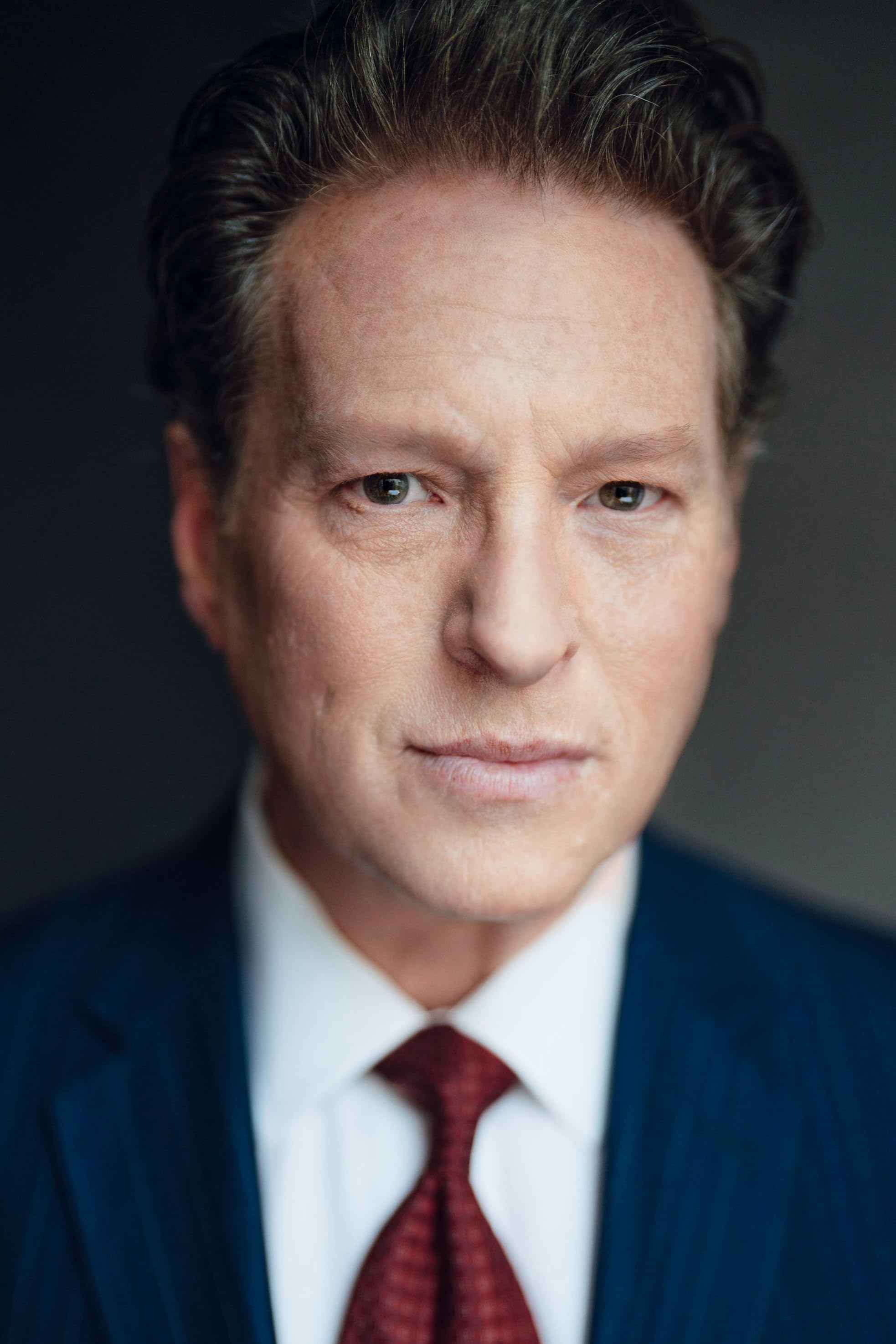 actor Gus Lynch large photo