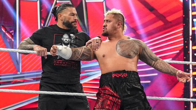 Roman Reigns holds back Solo Sikoa from unleashing on Cody Rhodes: Raw, March 20, 2023