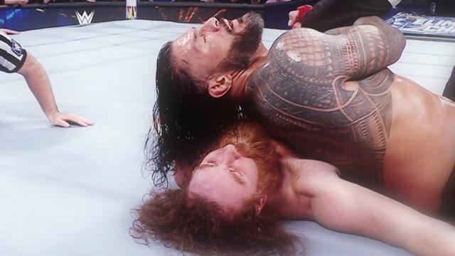 The heartbreaking ending to Sami Zayn’s pursuit of the Undisputed WWE Universal Title: Raw, Feb. 20, 2023 backdrop