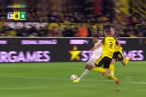 [Highlights] Fast horse! Nkunku charges forward, then his powerful shot is saved by Kobel