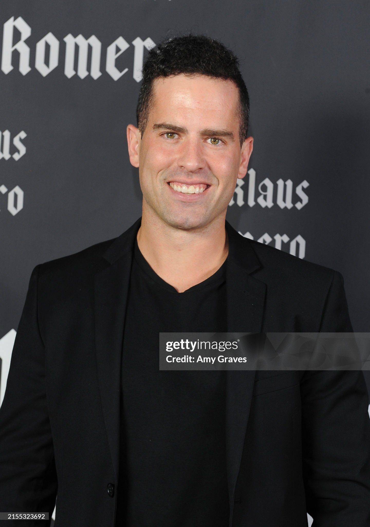 actor Evan Jones large photo