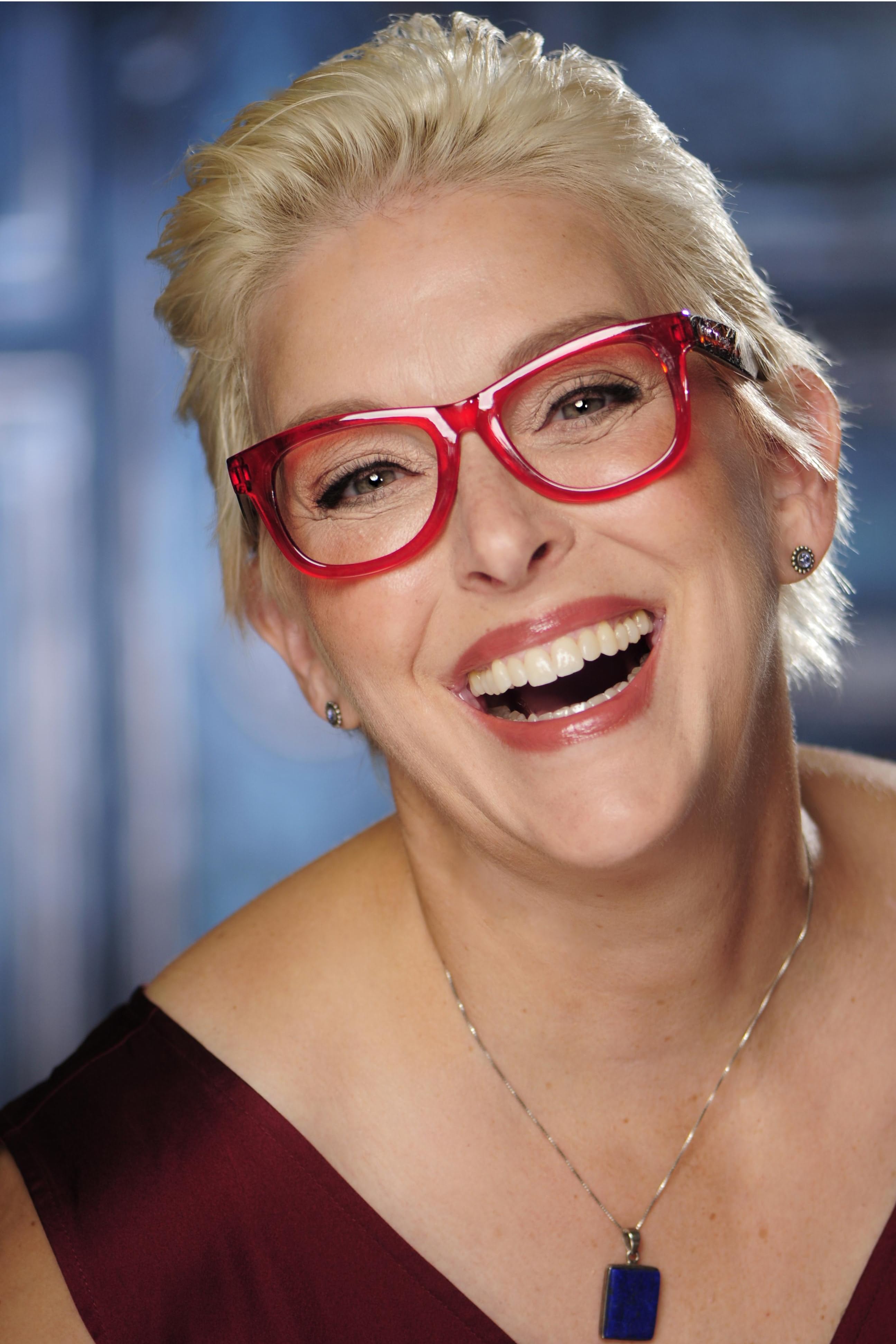 actor Juliet Colyer large photo