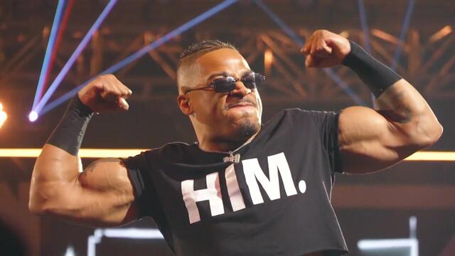 Carmelo Hayes battles Tyler Bate tonight background
