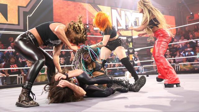 Toxic Attraction wipe out Kayden Carter & Katana Chance: WWE NXT, Nov. 22, 2022 backdrop