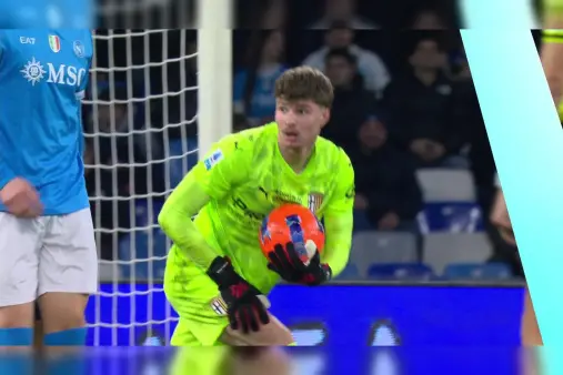 [Highlights] Powerful! Buongiorno meets Noah Lang's cross with a header towards the center, saved