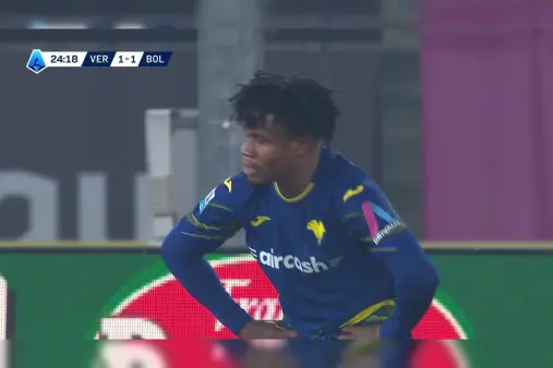 [Highlights] End-to-end action! Orban leaps high in the box with a floating header that goes wide