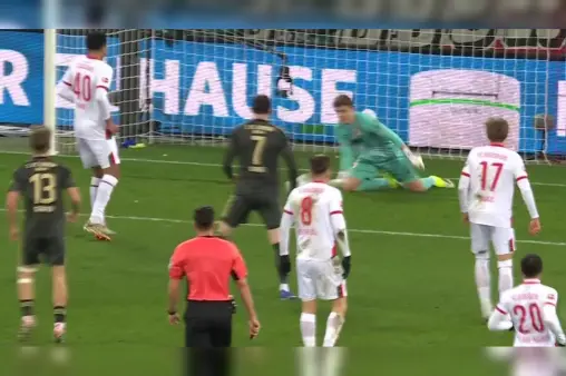 [Highlights] Individual skill! Jung Woo-young cuts inside from outside the box and fires a powerful shot, saved by the goalkeeper