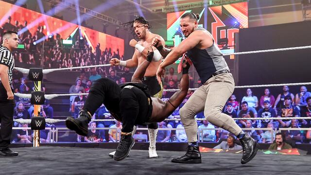 Tyriek Igwe & Tyson Dupont vs. Javier Bernal & Luca Crusifino: NXT Level Up highlights, Oct. 6, 2023 background