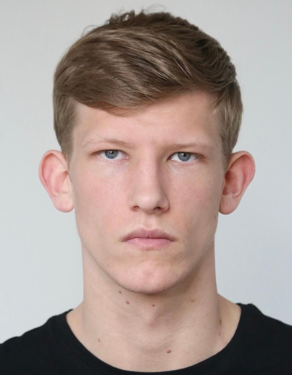 actor Connor Newall large photo