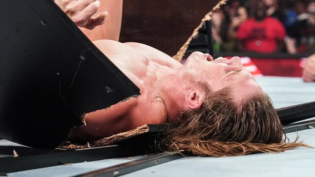 Drew McIntyre & Matt Riddle vs. The Viking Raiders - Tornado Tag Team Match: Raw highlights, Sept. 4, 2023