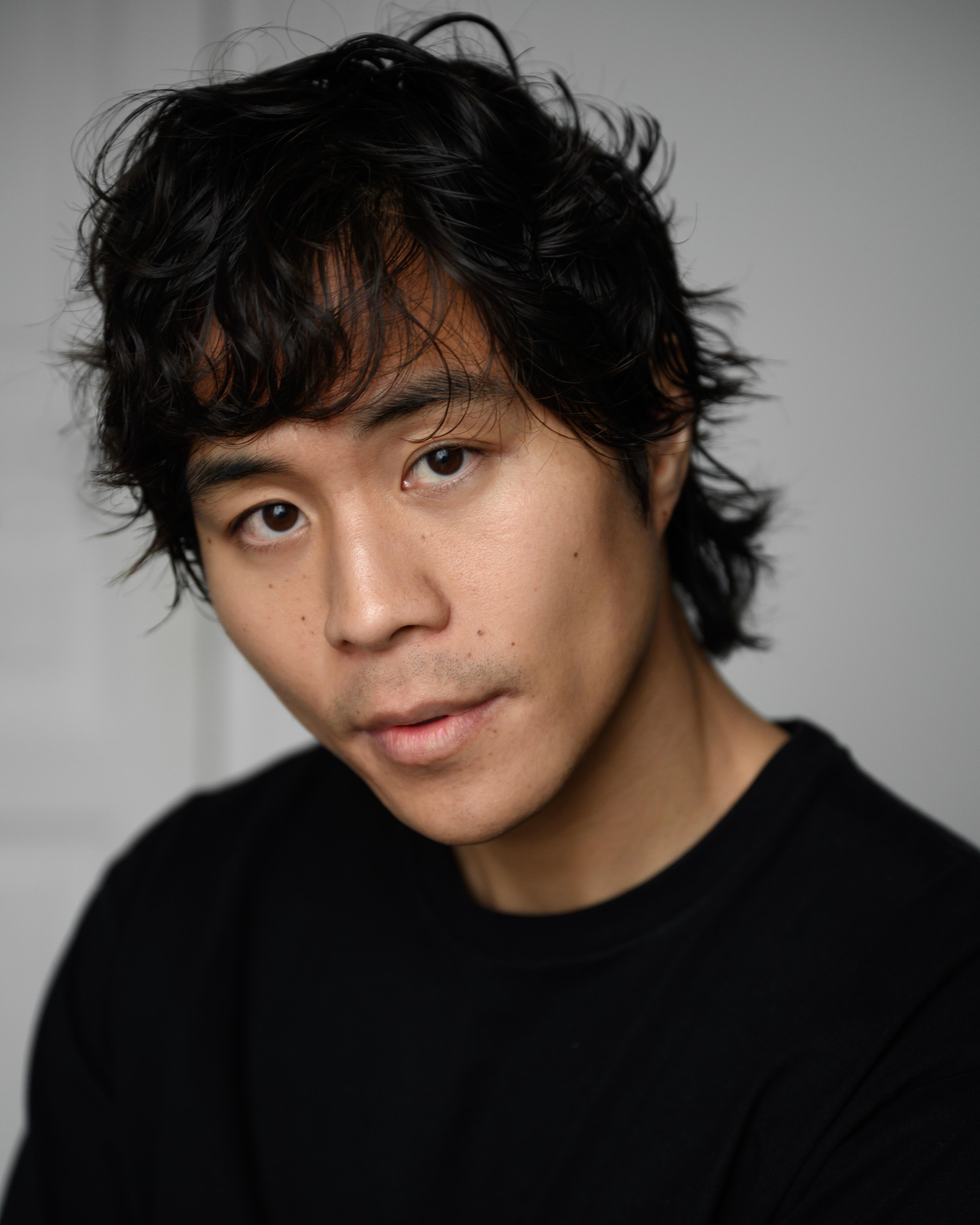 actor Mike Bujoli large photo