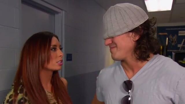 WWE NXT: Maxine does not let Derrick Bateman explain his situation